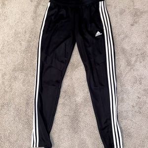 ADIDAS 🖤🤍 workout pants